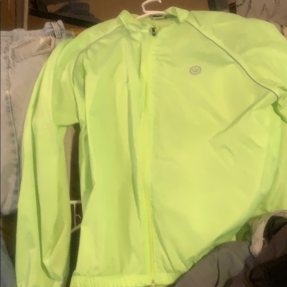 Bicycle wind breaker